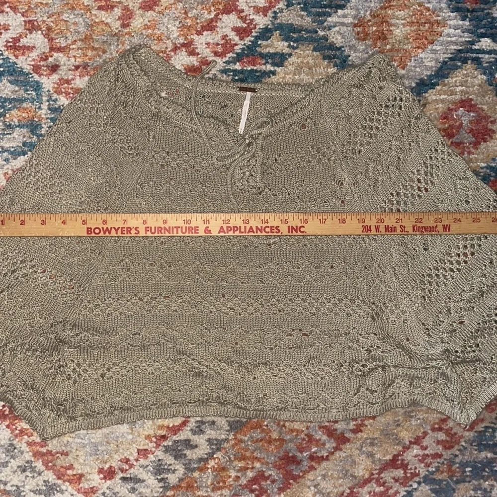 Free People Crochet poncho/ shaw - medium